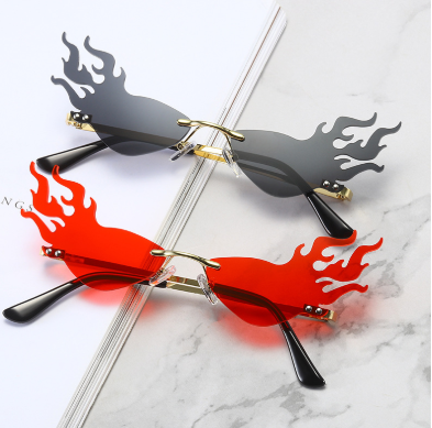 Luxury Fashion Flame Sunglasses Women Rimless Bat Sun Glasses Tears Shades Eyeglass Vintage Feather Sunglass Fire Shape Eyewears
